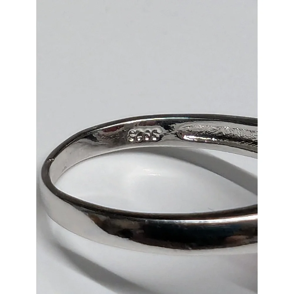 New 925 Marked Red Stone Halo Ring Plus‎ Size 9.5 SilverTone Oval Rhinestones